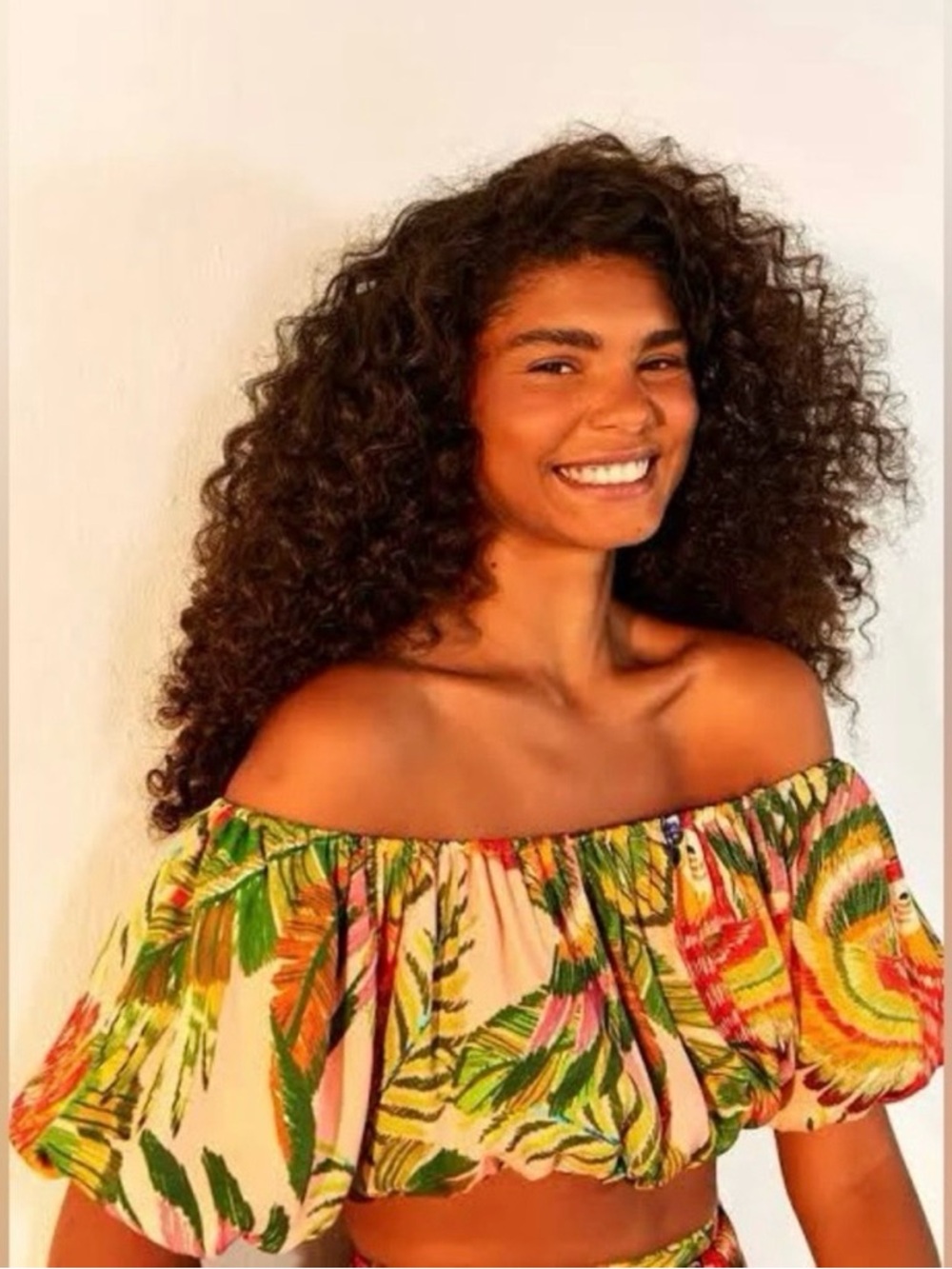 Cupcakes & Cashmere Macaw Leaves Crop top Medium NWT!